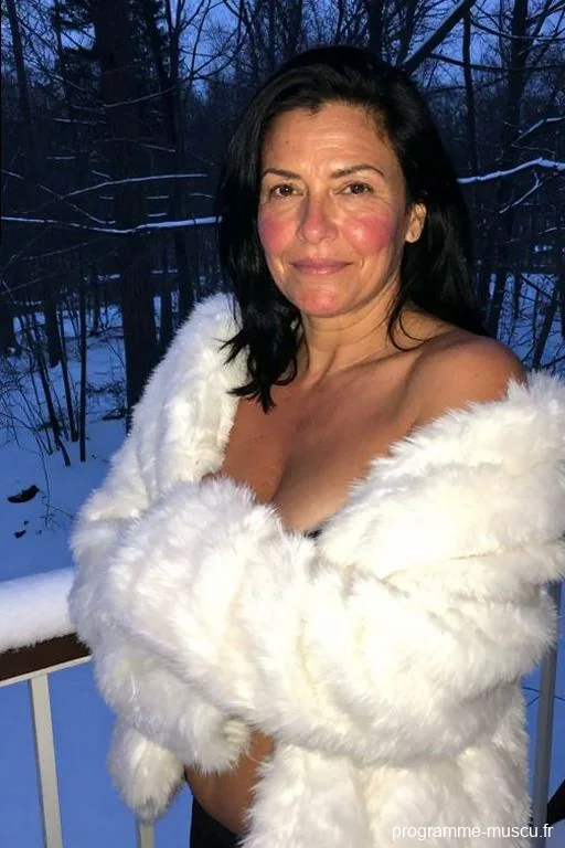 Clara44, 50 ans à Saint-Étienne-de-Montluc